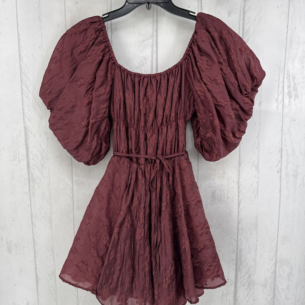 XS puffy slv textures dress