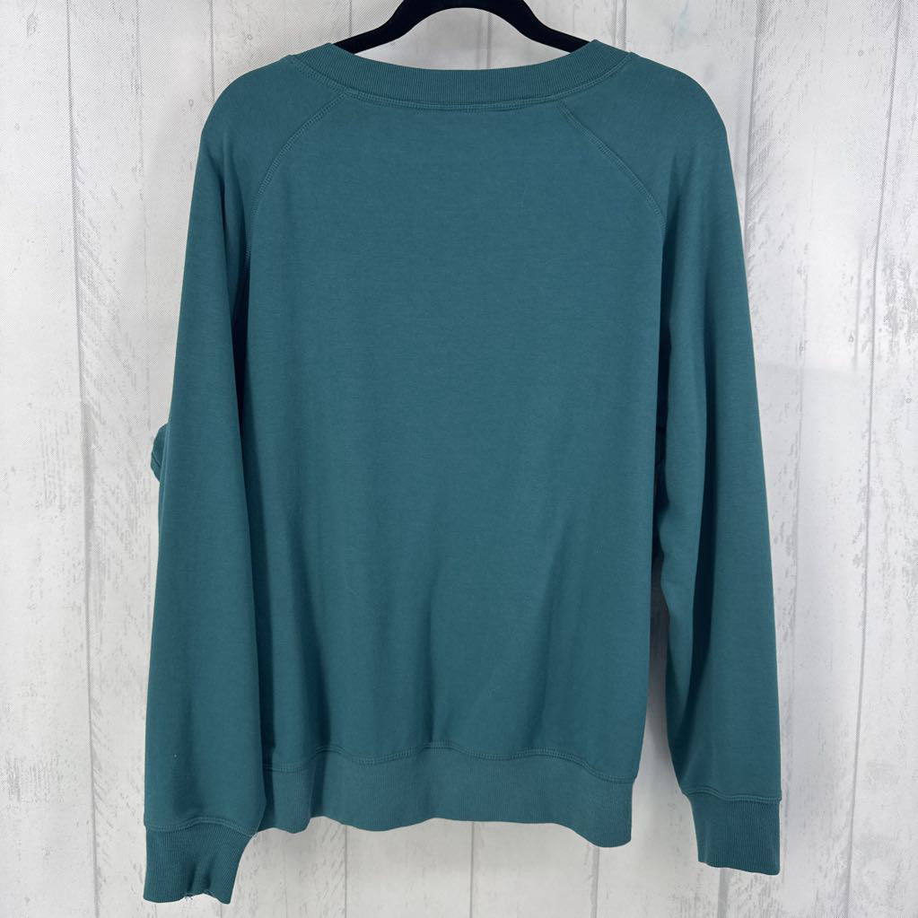 XL v-neck sweatshirt