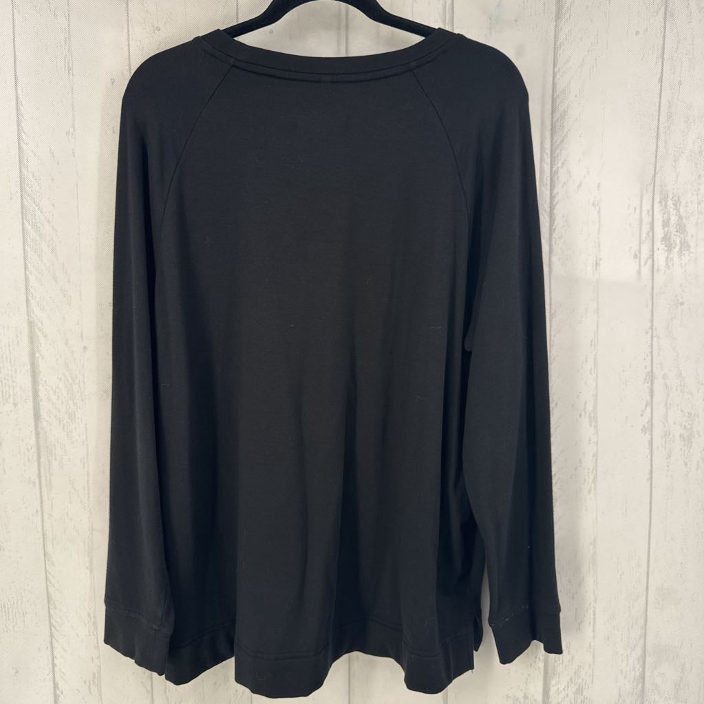 XL crewneck sweatshirt