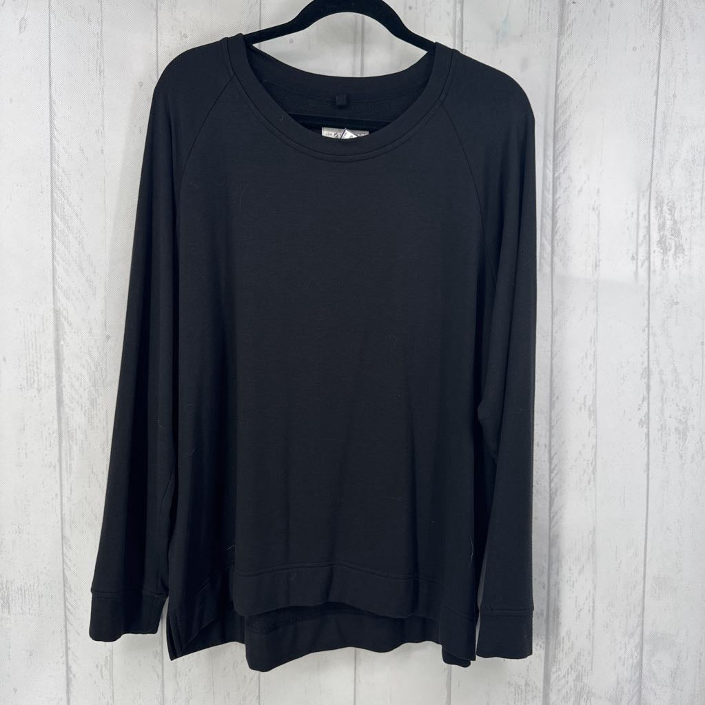 XL crewneck sweatshirt