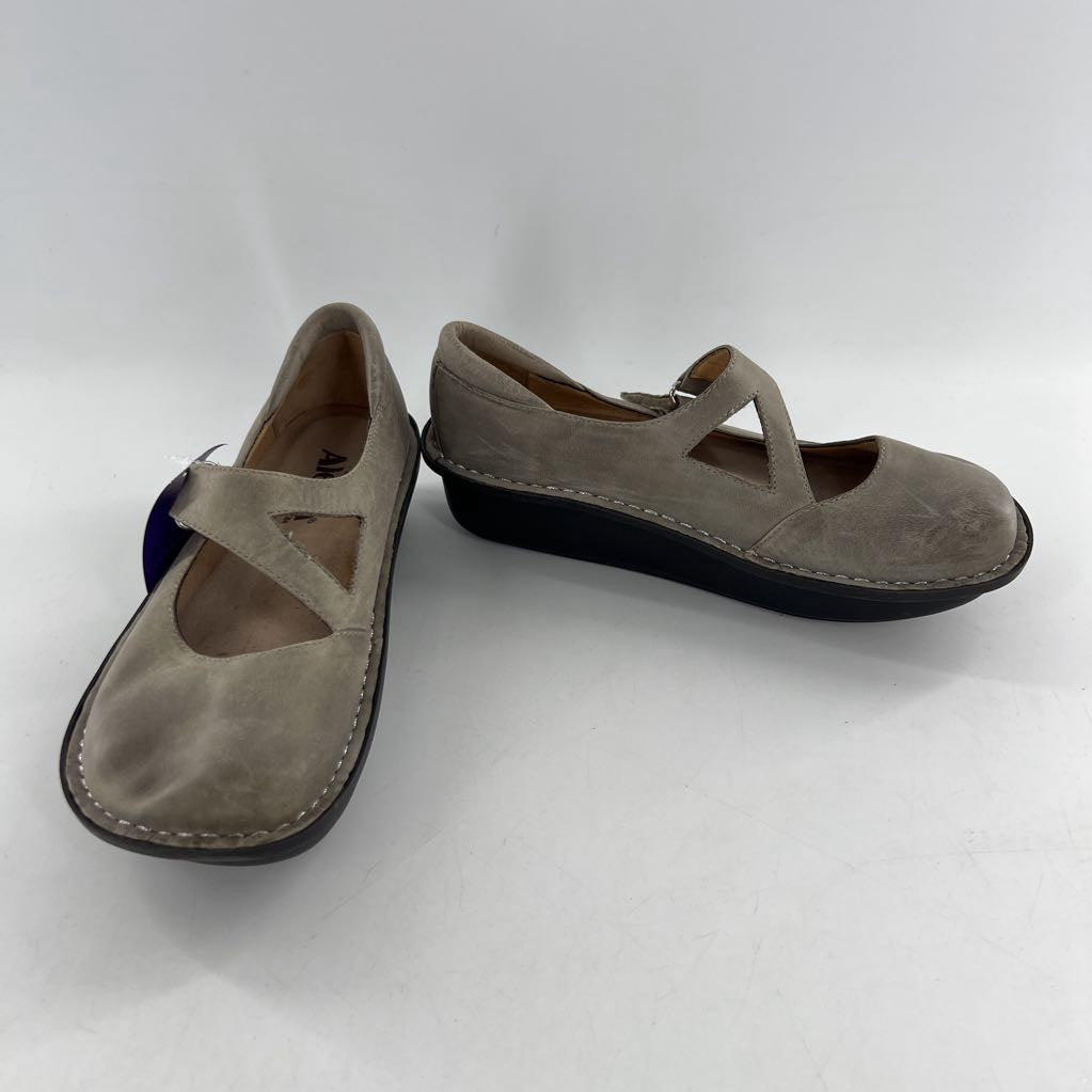7.5 platform mary-jane clogs