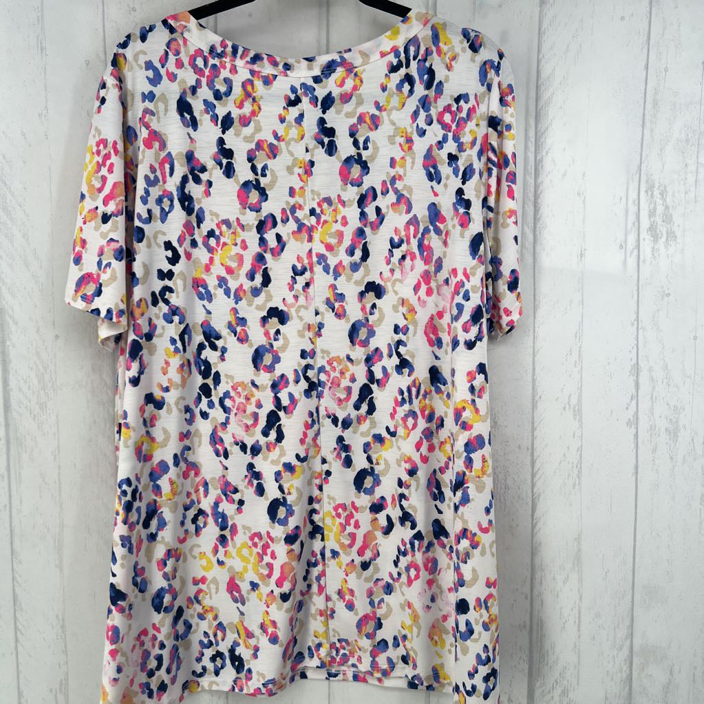 2XL animal print v-neck s/s tee
