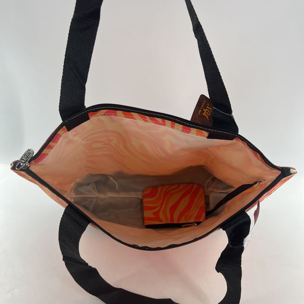 abstract wavy pattern tote w/ coin purse