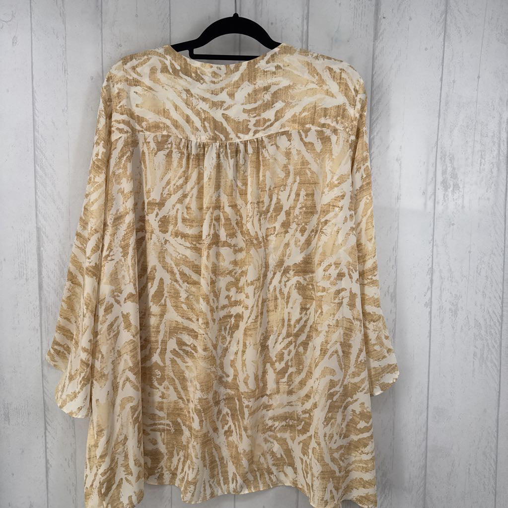 3X animal print v-neck 3/4 slv top