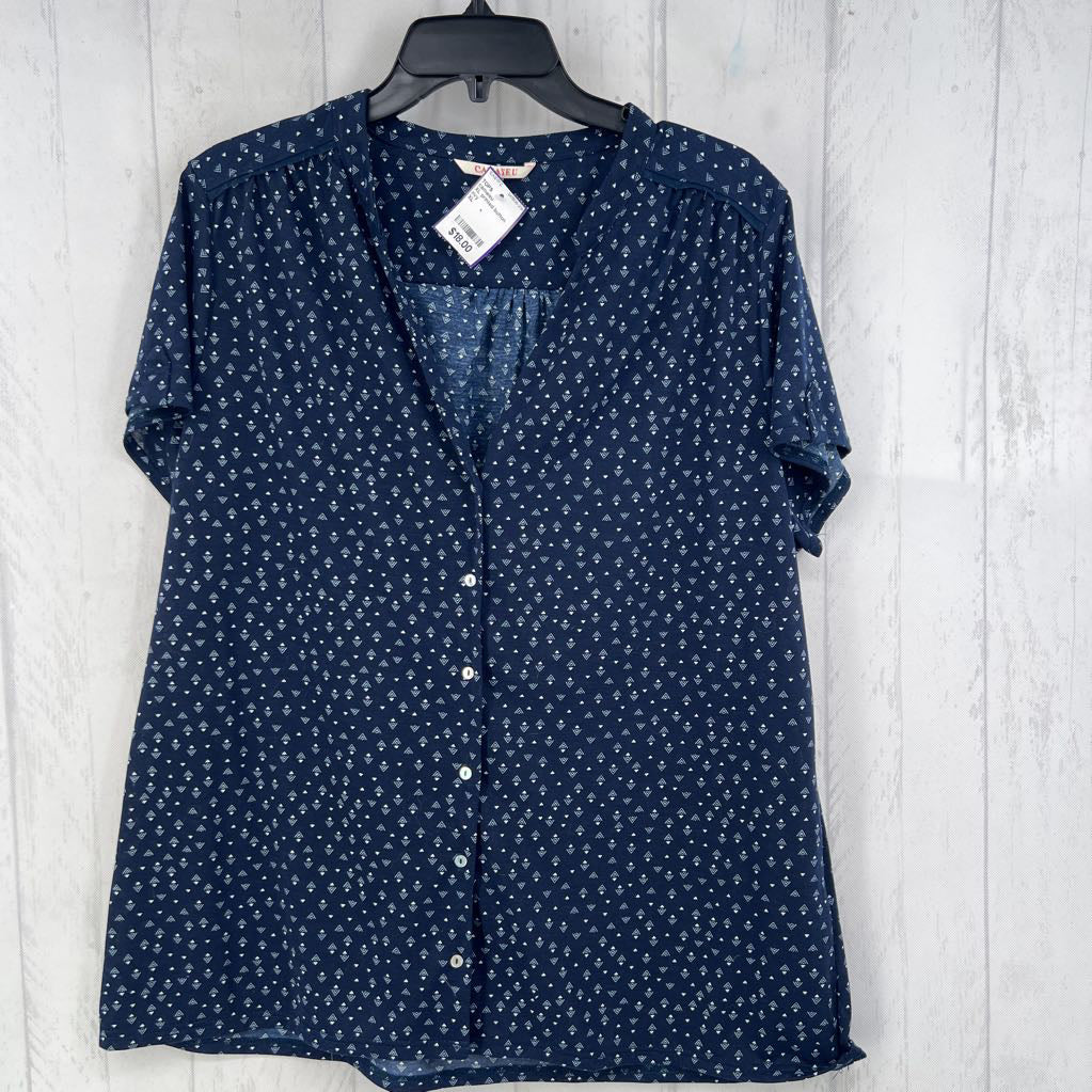 XL printed button down s/s top