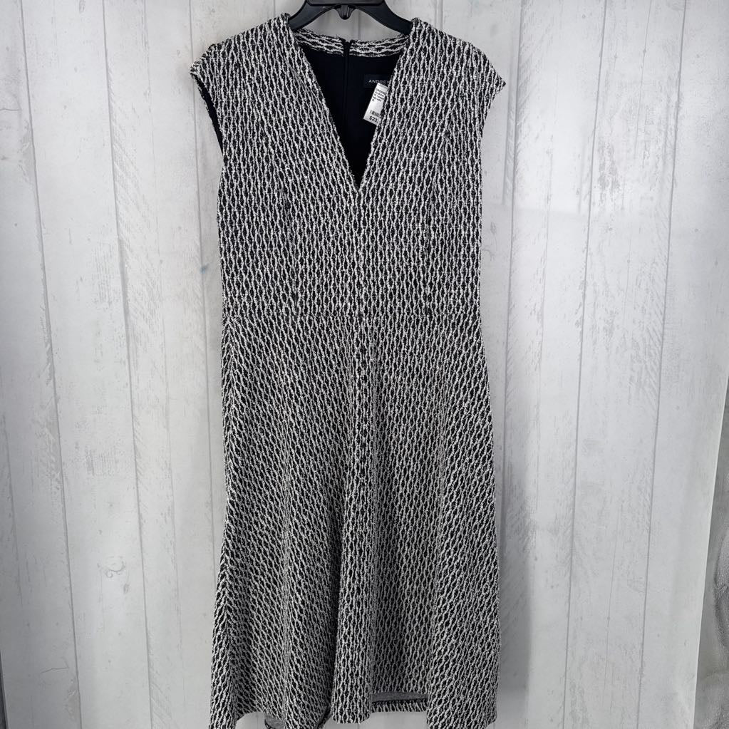 12 tweed v-neck slvls dress