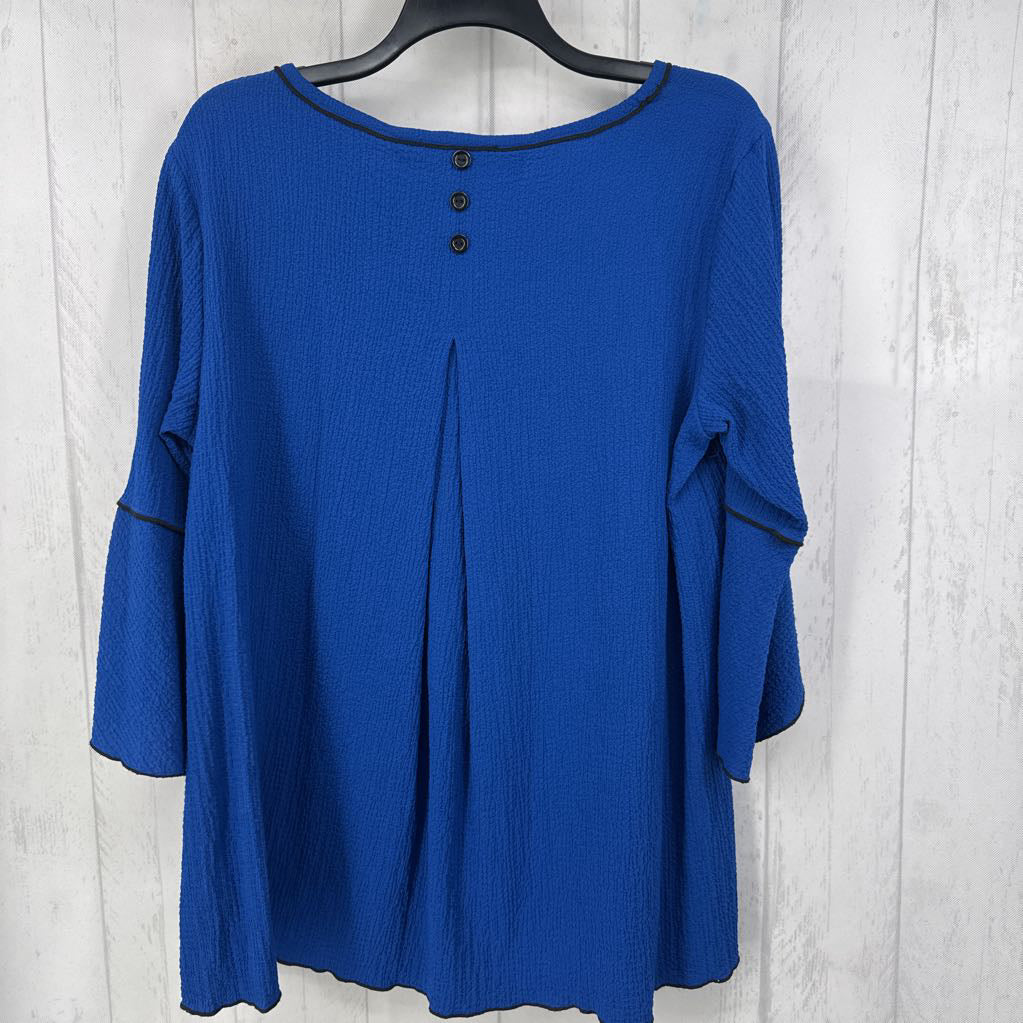 L textured flutter slv top