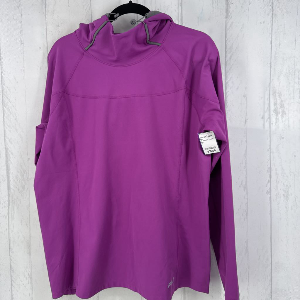 XL hooded l/s top