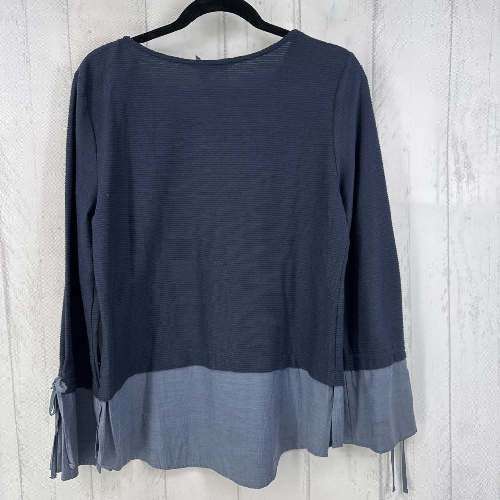 M ribbed shirtail l/s top