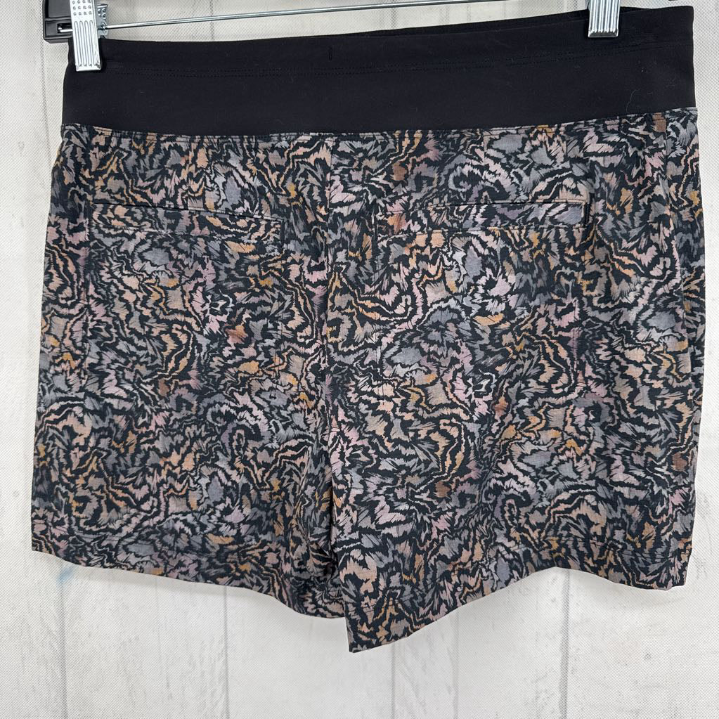 6 printed pull-on shorts