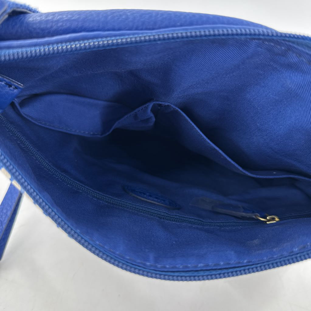 R148 print flap crossbody w/ zip /slip pockets