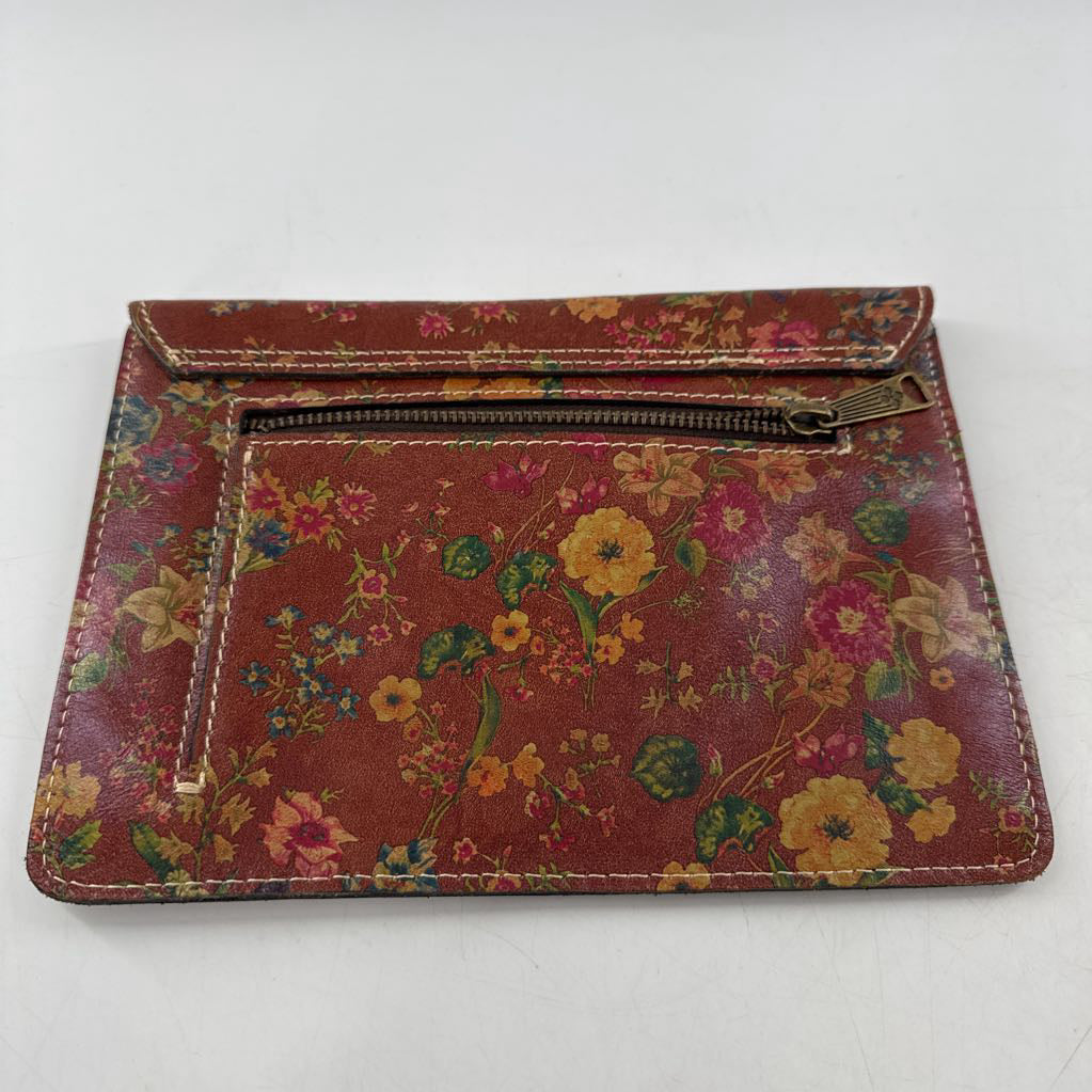 flower print envelope clutch