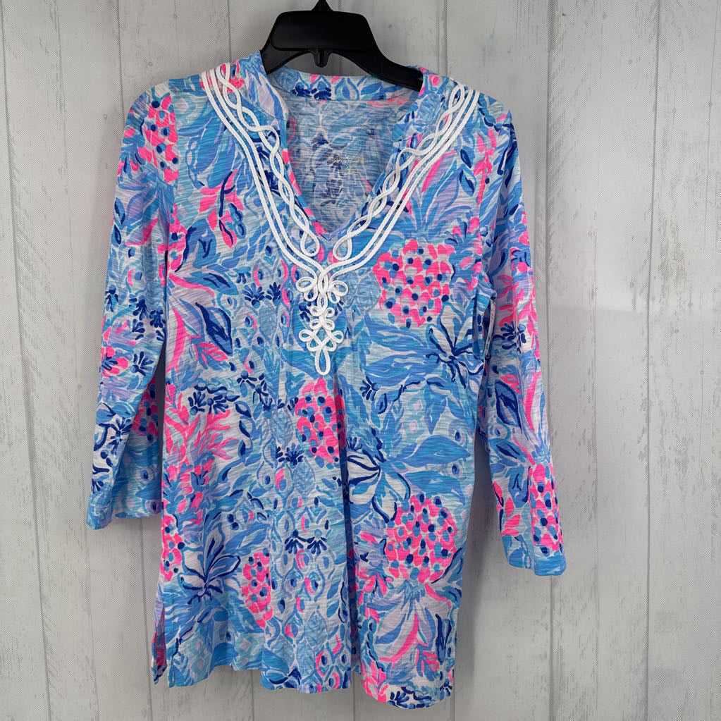 XS flo print embroidered v-neck 3/4 slv top