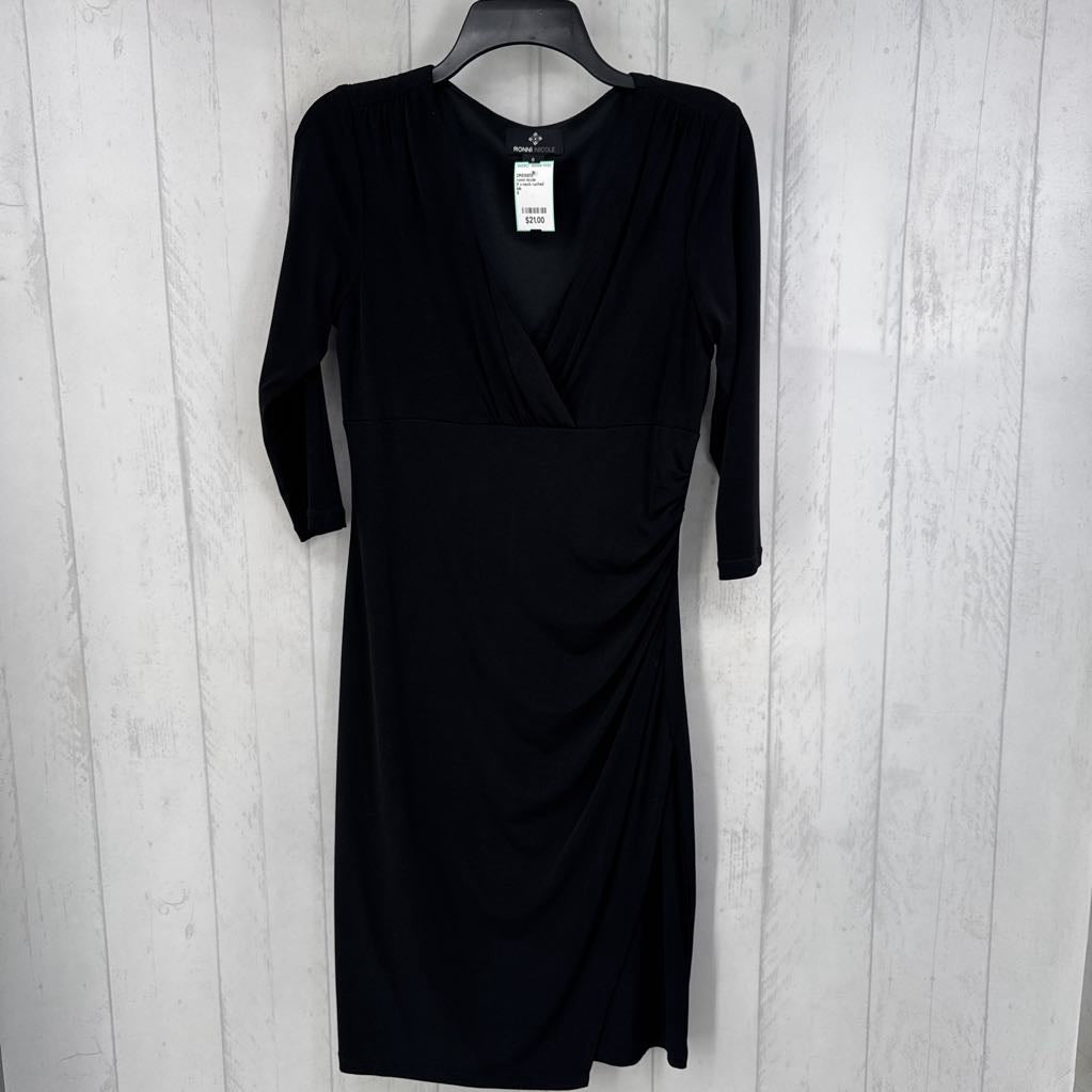 8 v-neck ruched 3/4 slv dress