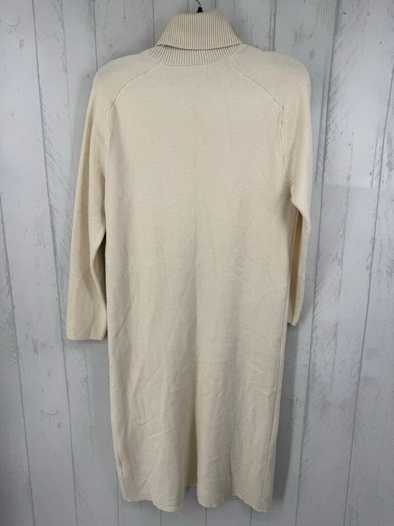 S/M t-neck long split front sweater