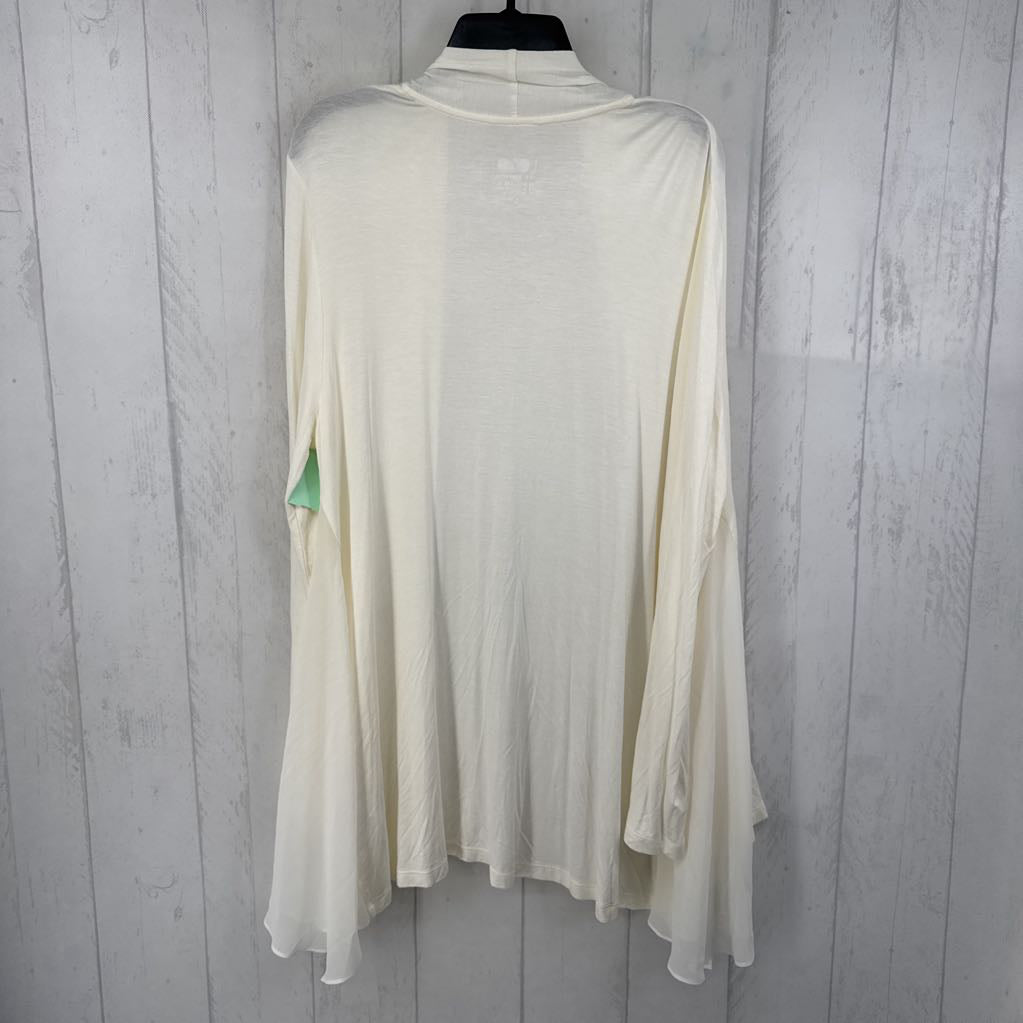 L lightweight flowy cardi