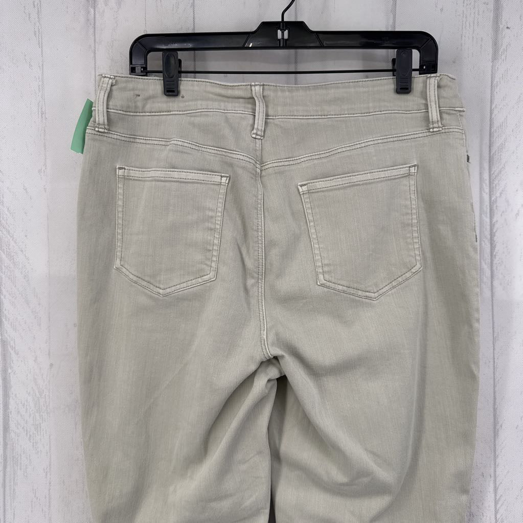10 slim leg jeans