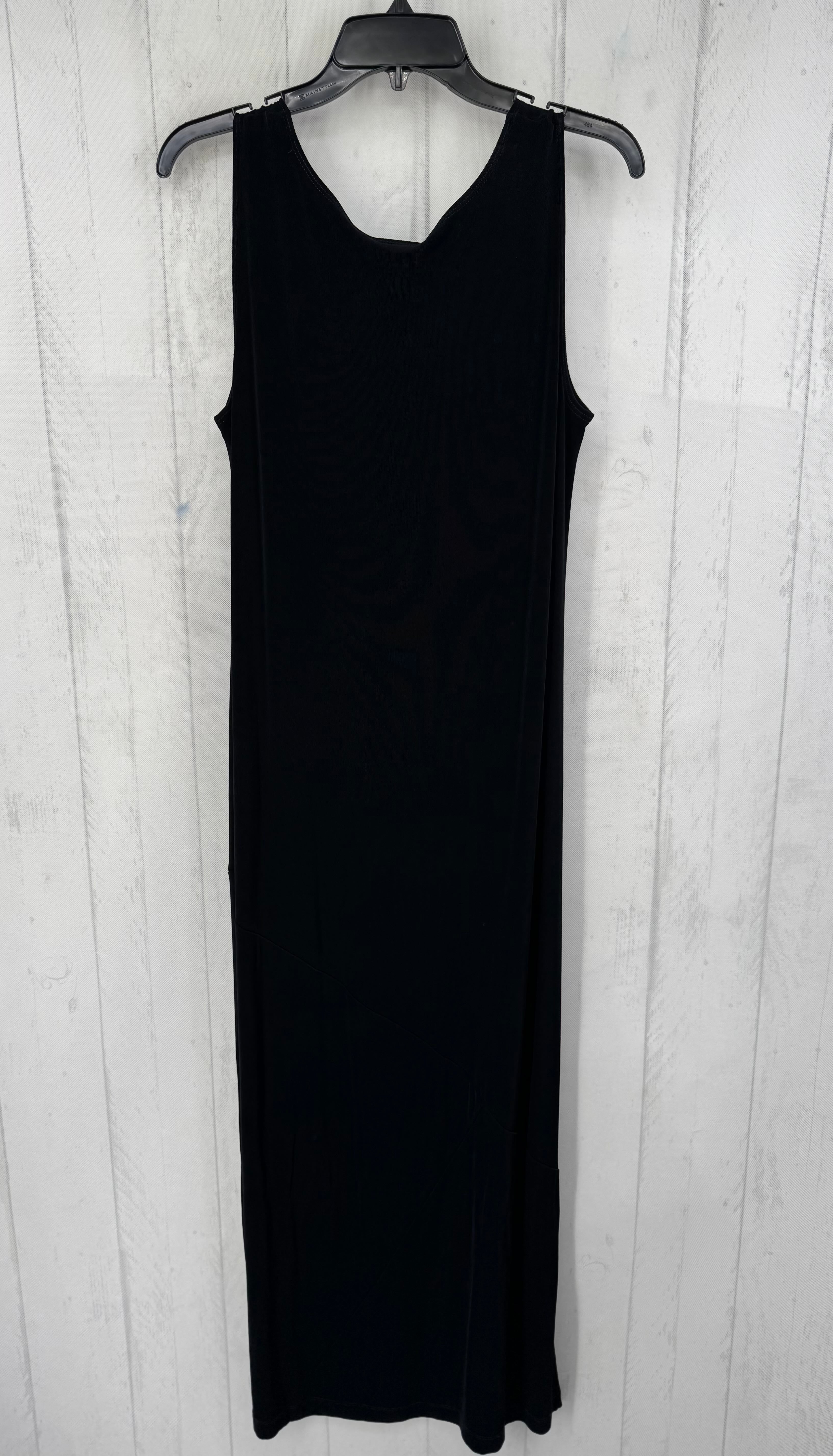 M round neck slvls dress