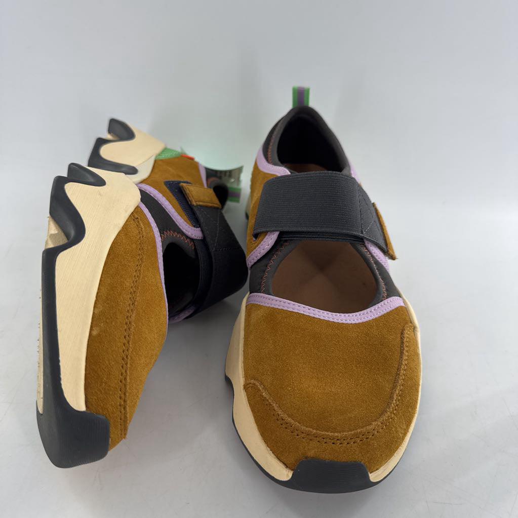 8.5 velcro strap slip on sneakers
