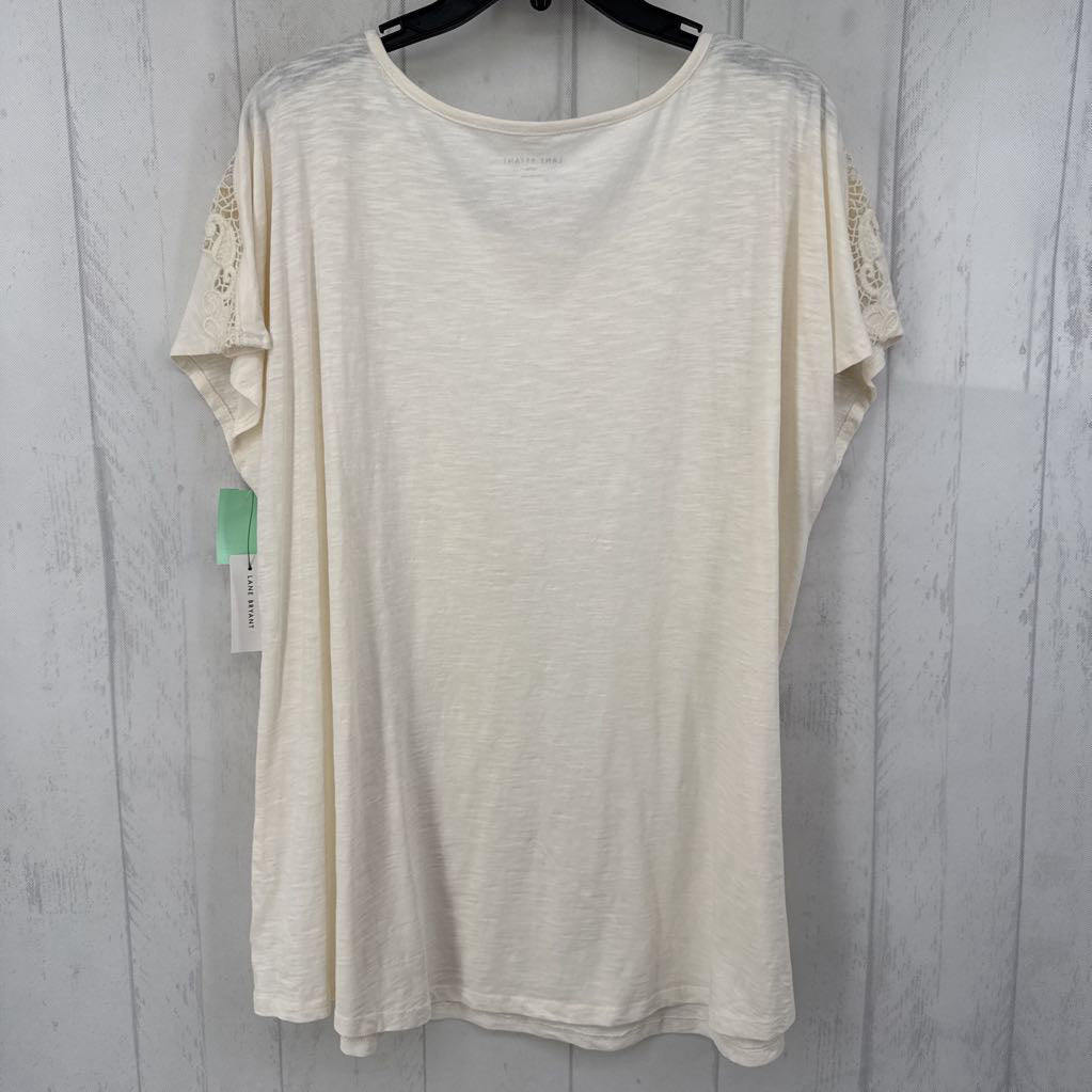 R40 14/16 lace accent round neck s/s tee