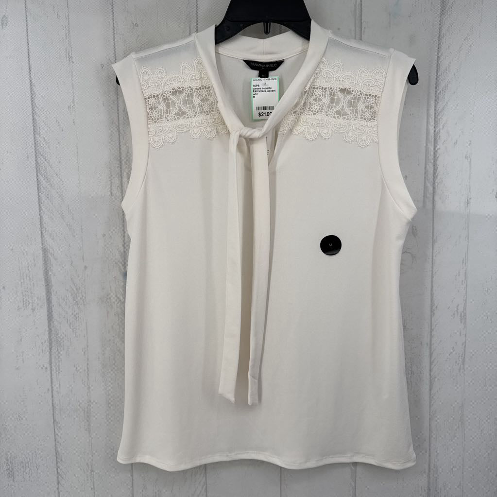 R40 M lace accent tie front slvls top