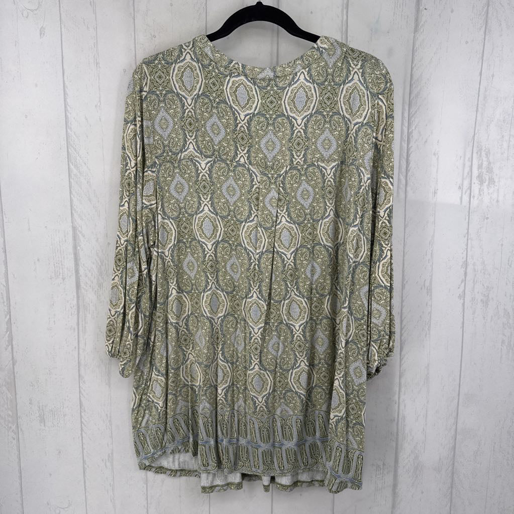 3X medallion print 1/2 button down 3/4 slv top
