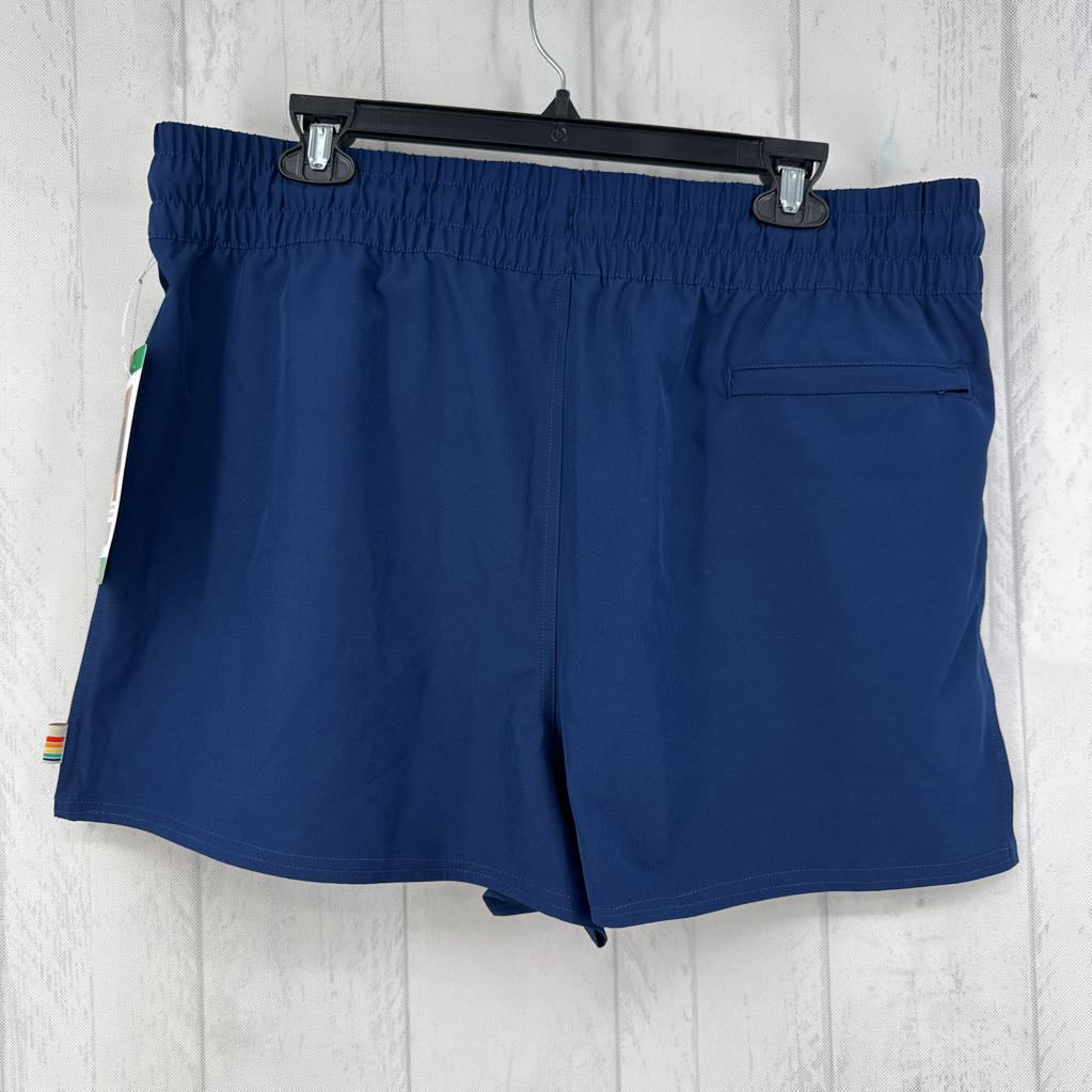 XL pull-on shorts