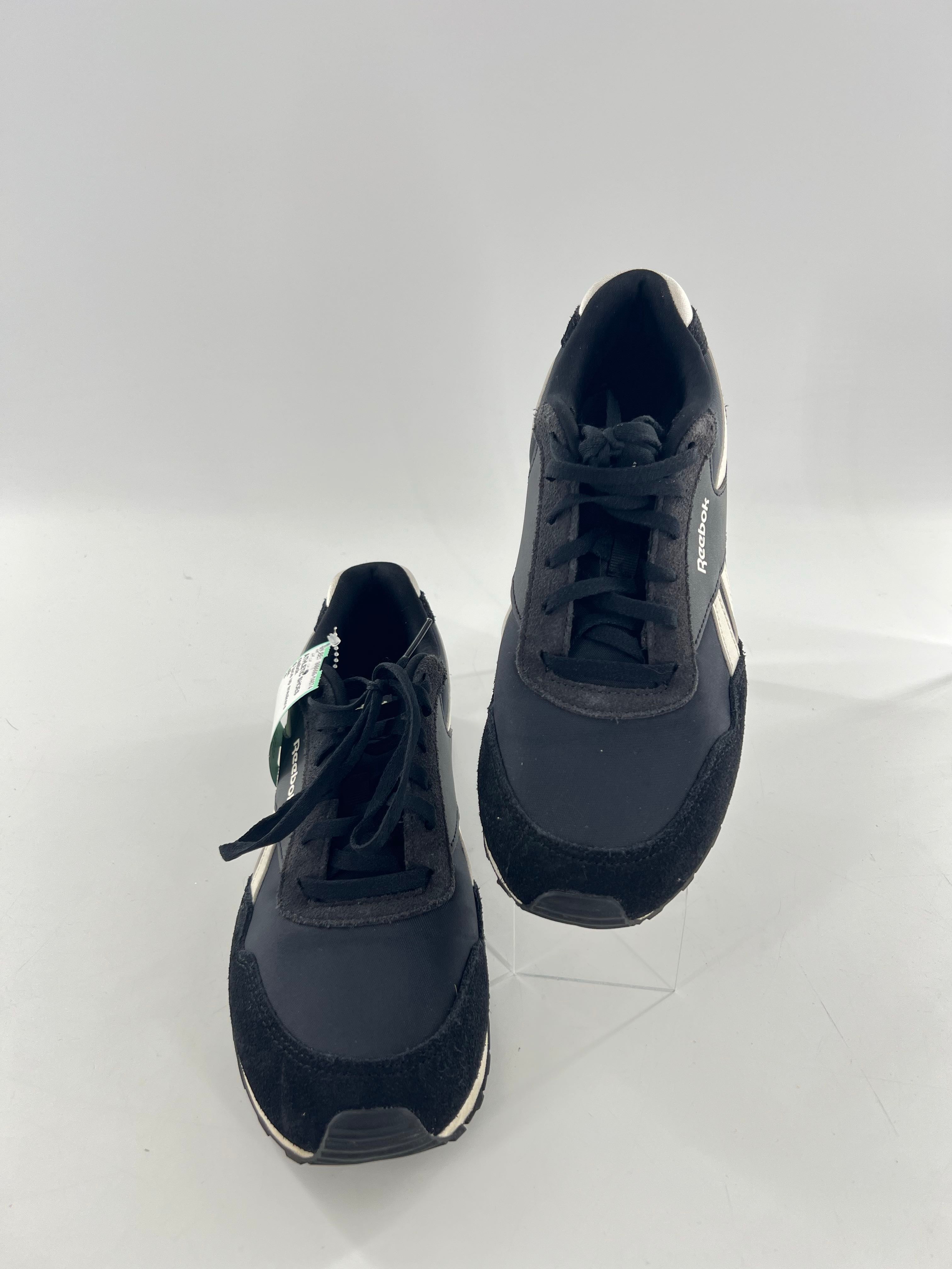 8 lace up sneakers