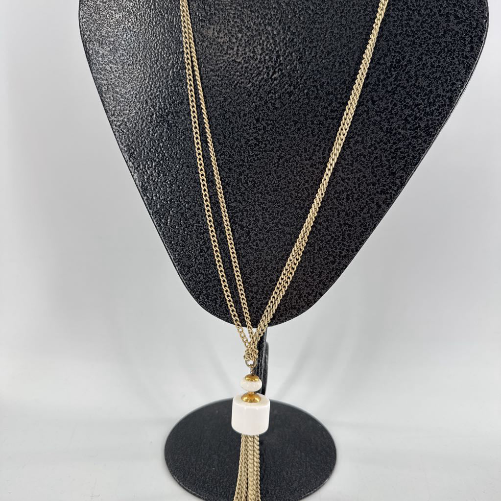 17" chainlink tassel necklace