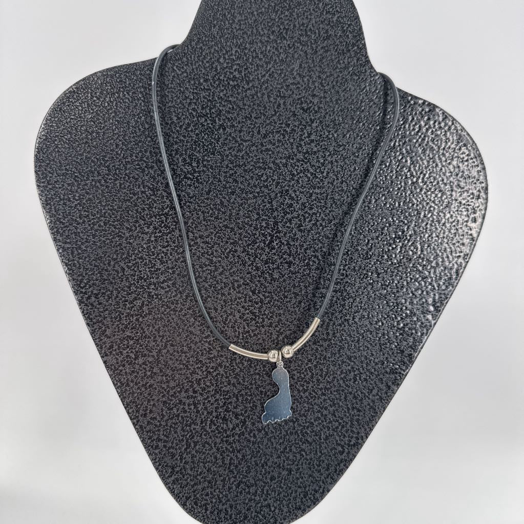 10" black cord capiz shell foot pendant necklace