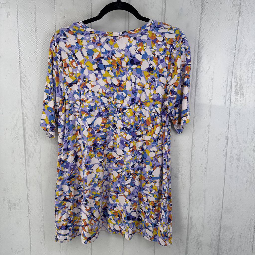 M printed v-neck s/s top