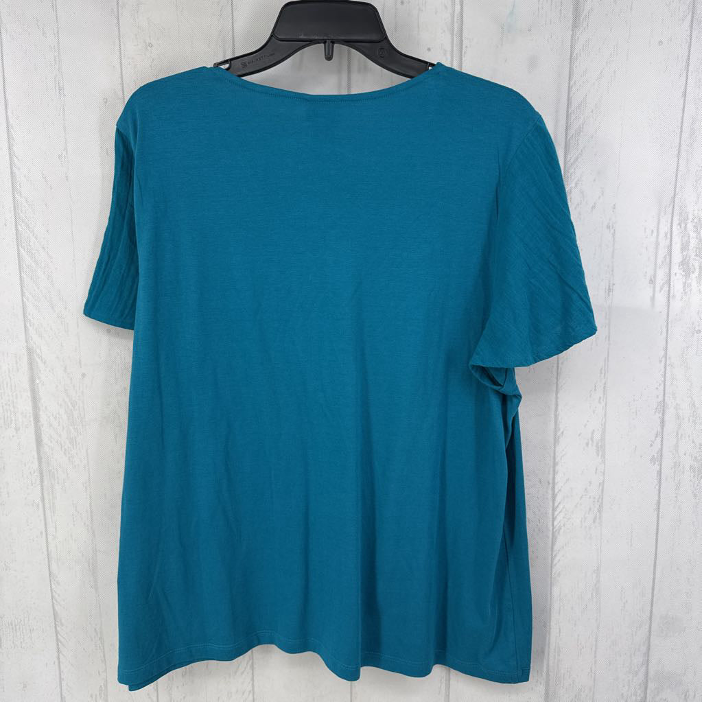 R35 XL v-neck s/s tee
