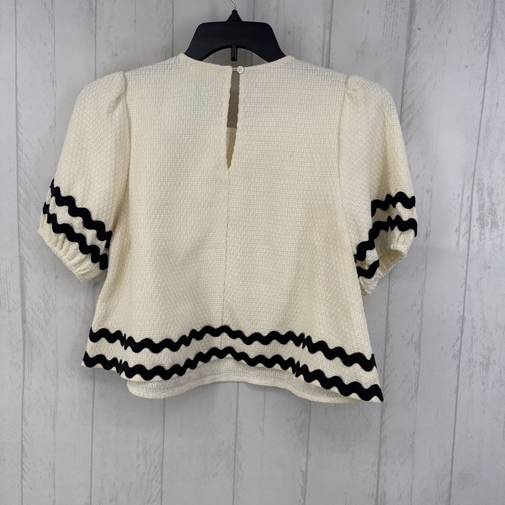 S tweed scallped detail s/s top