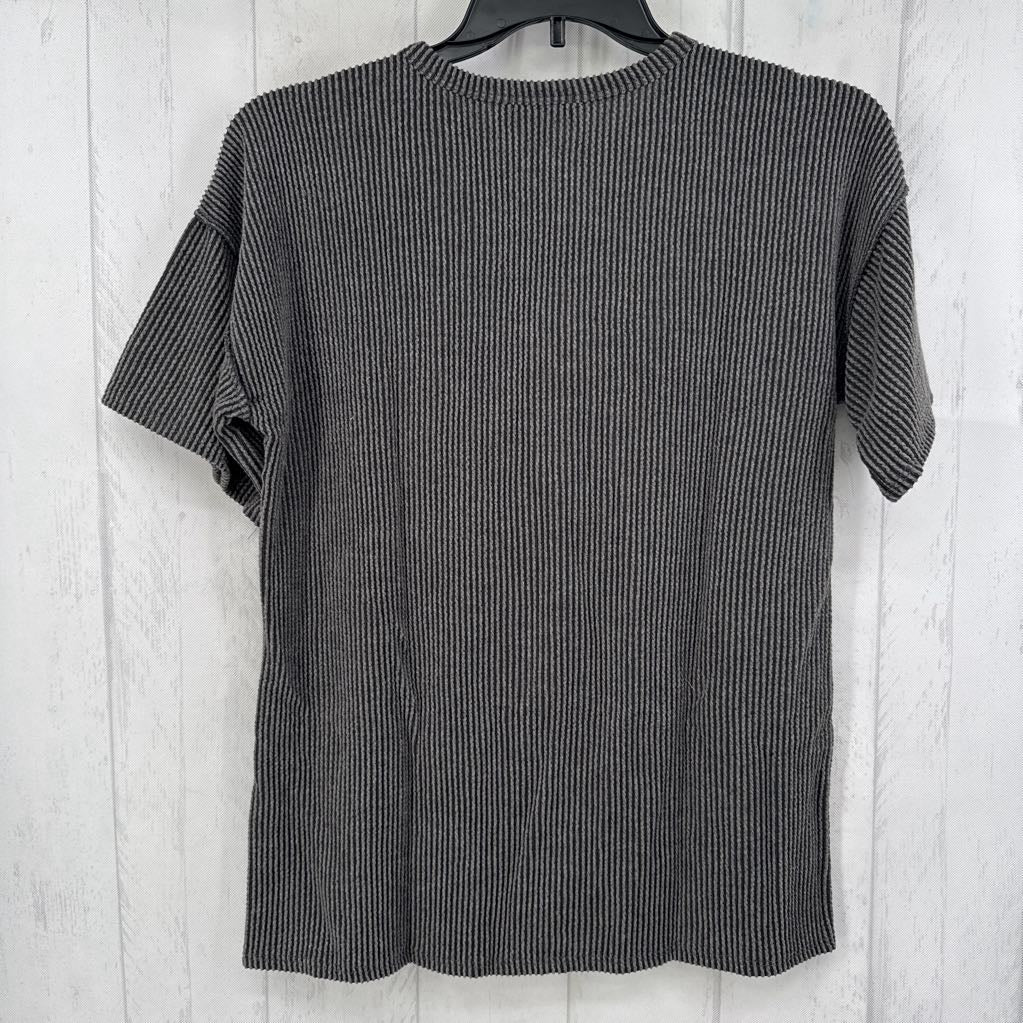 S 1/2 button down s/s top
