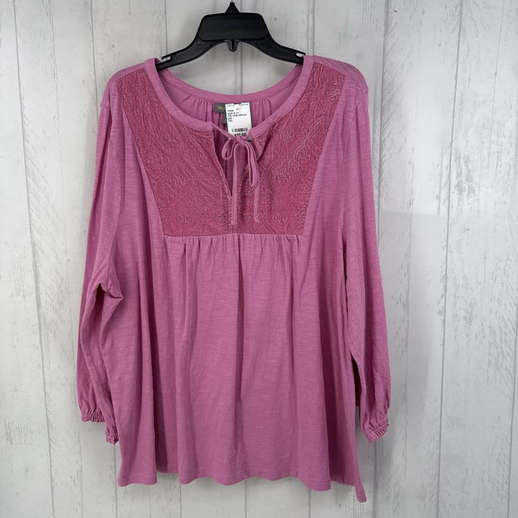 XXL embroidered notch neck l/s top