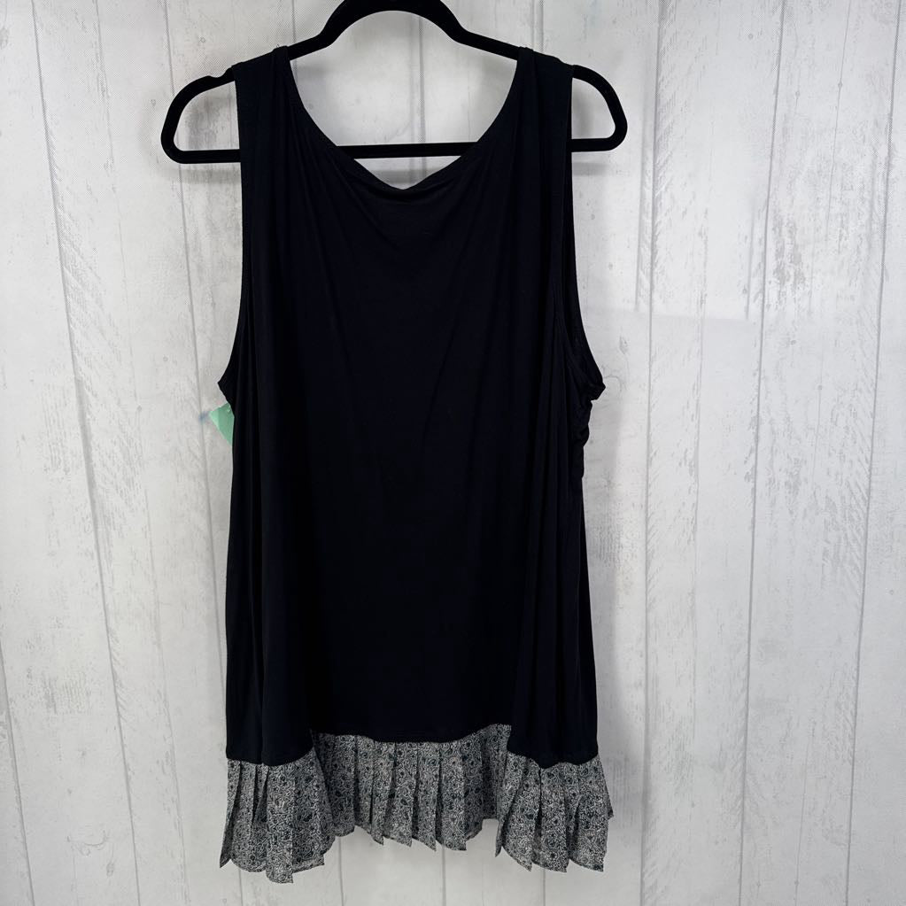 3X scoop neck pleated flo print hem tank