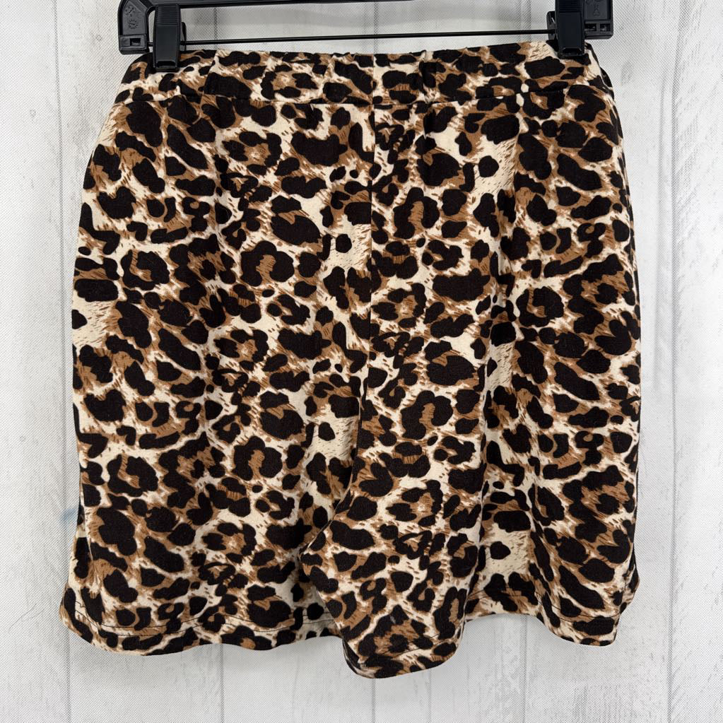 XL pull-on animal print shorts