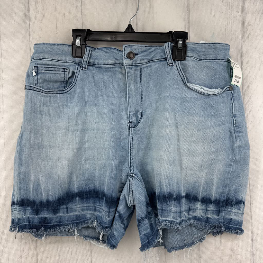 2XL frayed hem jean shorts