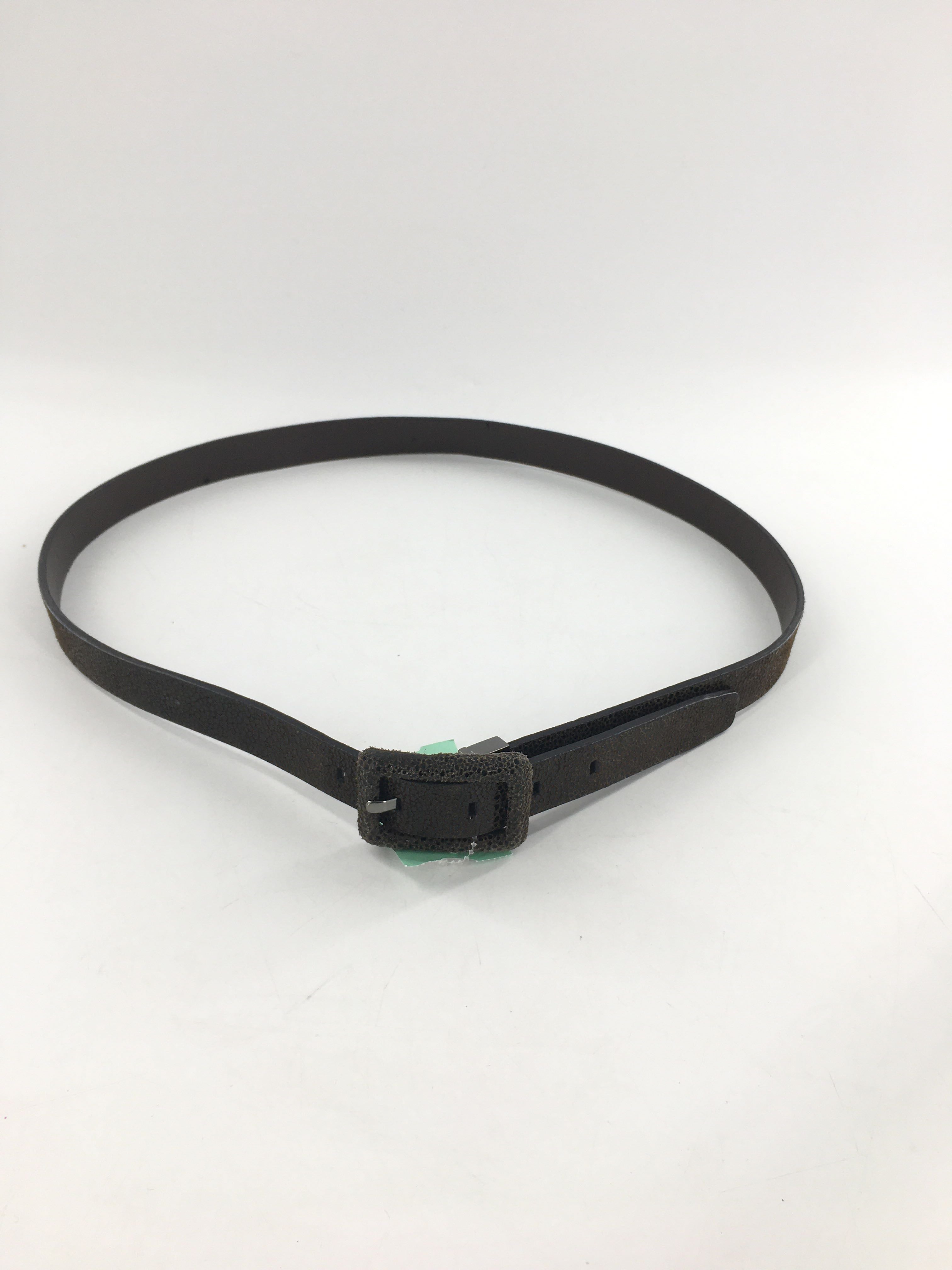L/XL embossed belt
