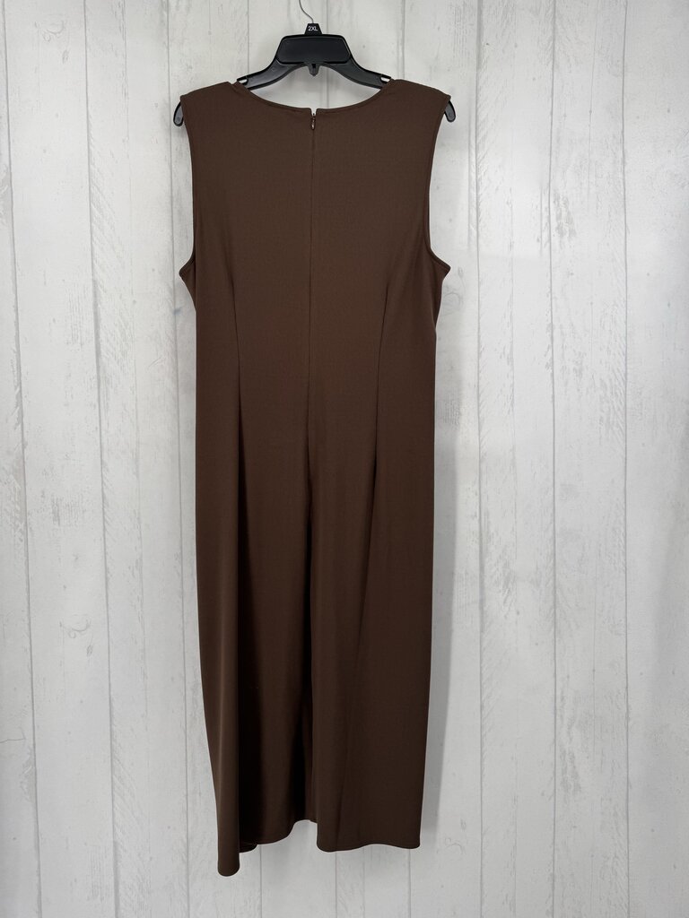 R109 XL ribbed gathered slvls dress
