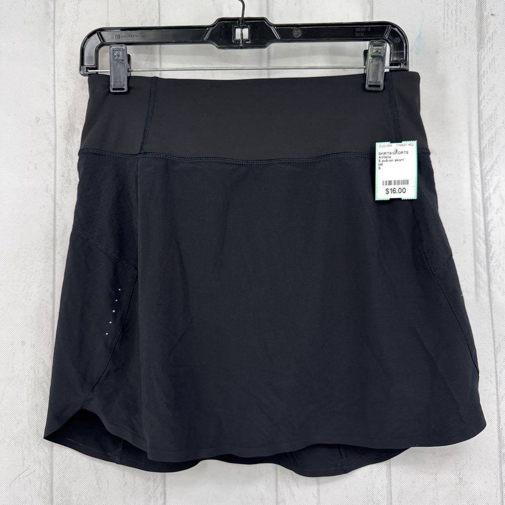 S pull-on skort