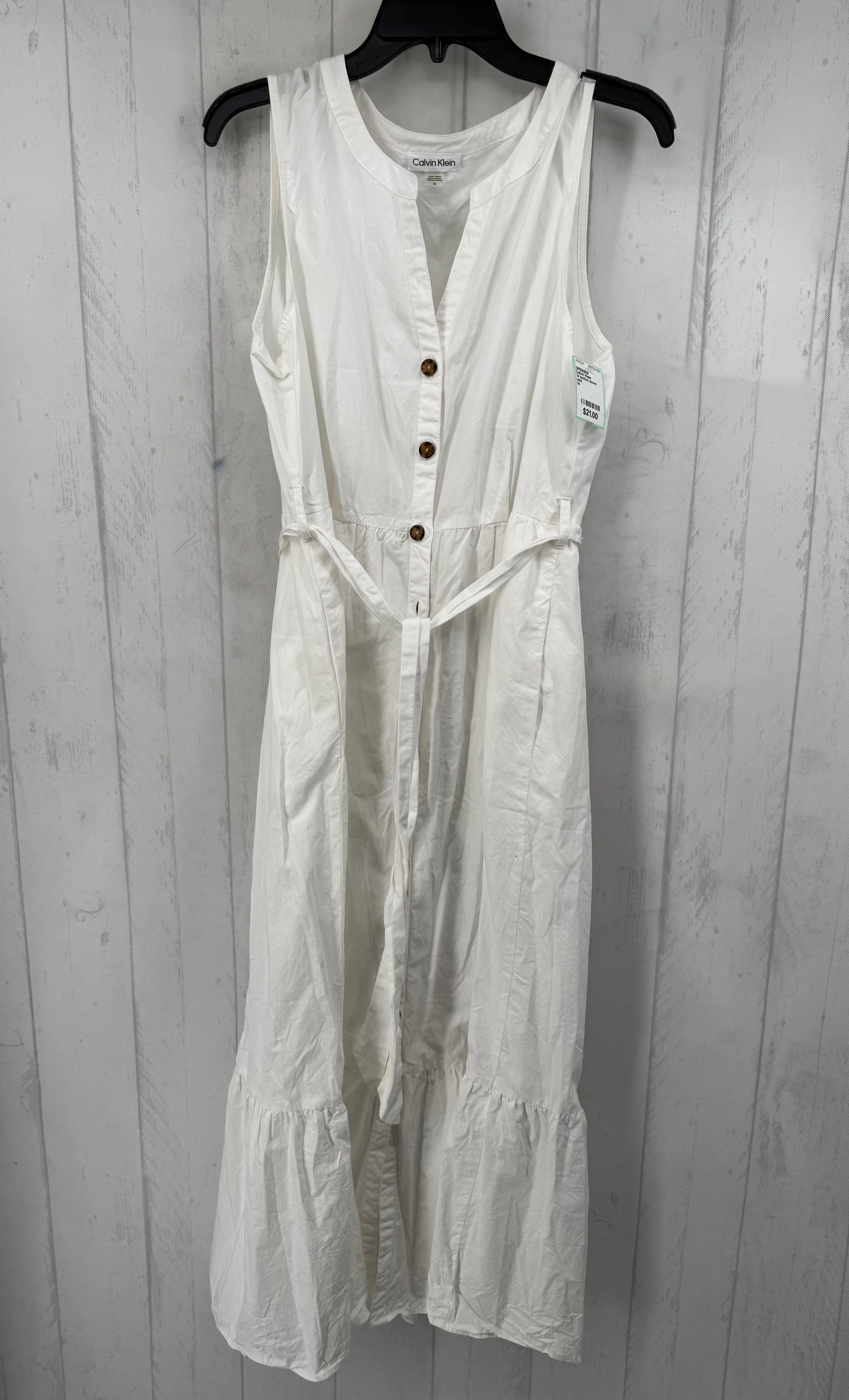14 button down belted slvls dress