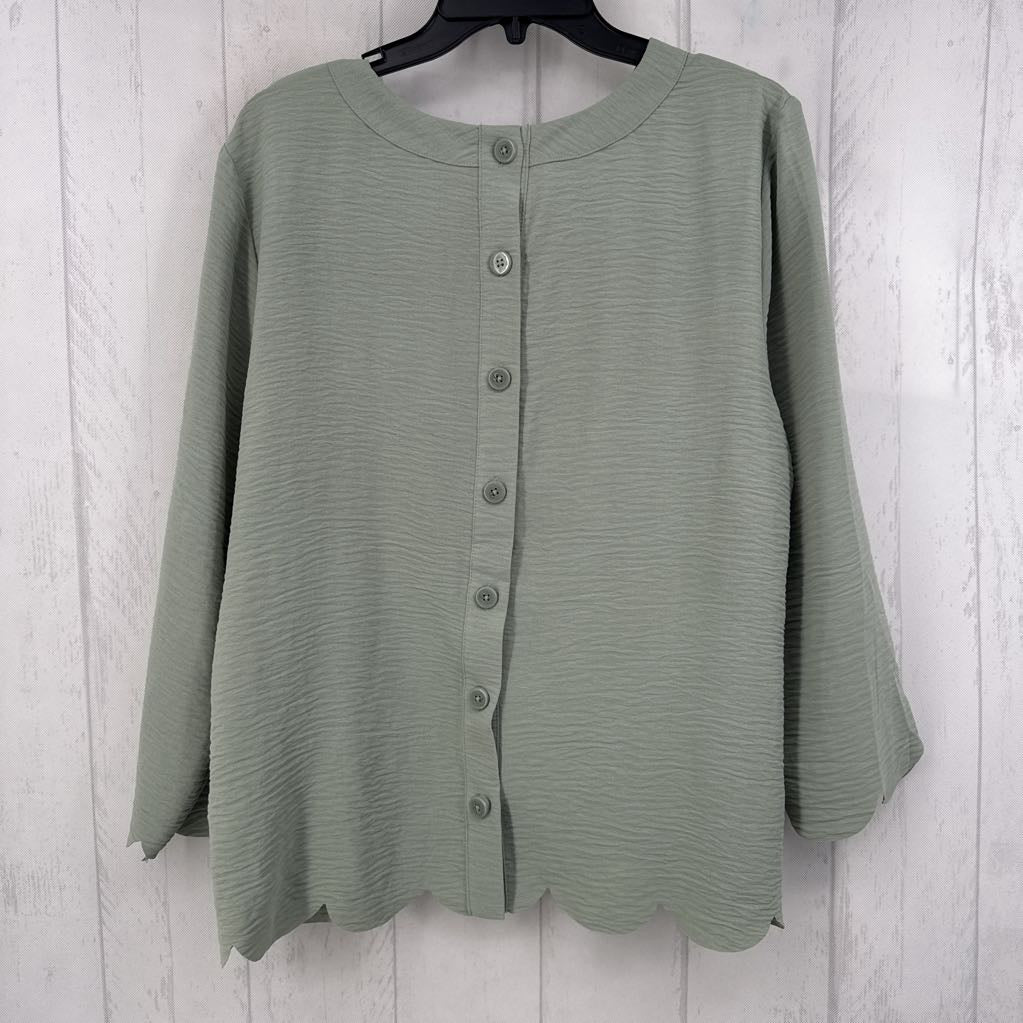 XL textured scallop edge 3/4 slv top