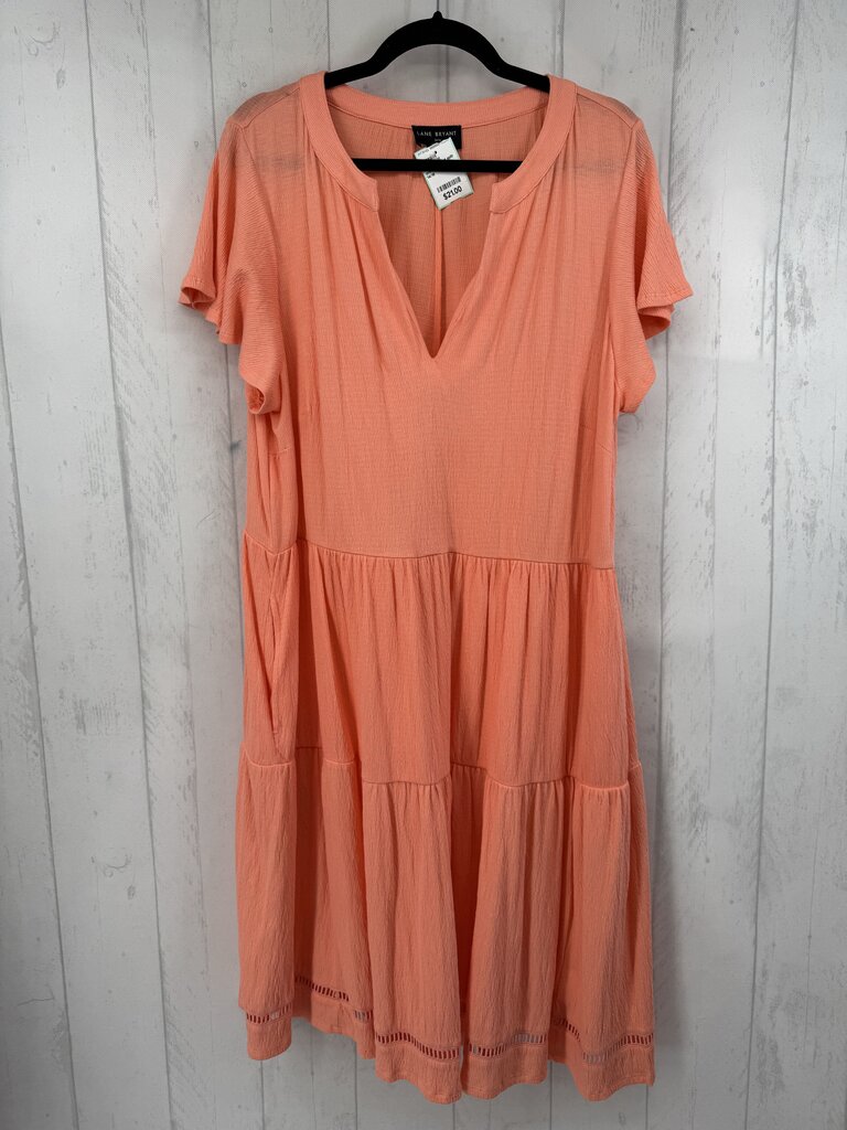 14/16 textured split neck tiered s/s dress