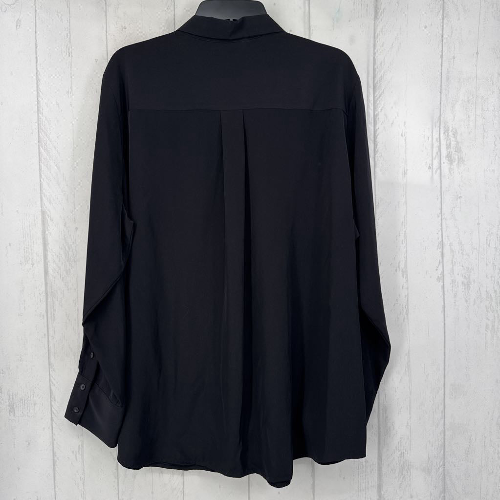 XXL button down l/s top