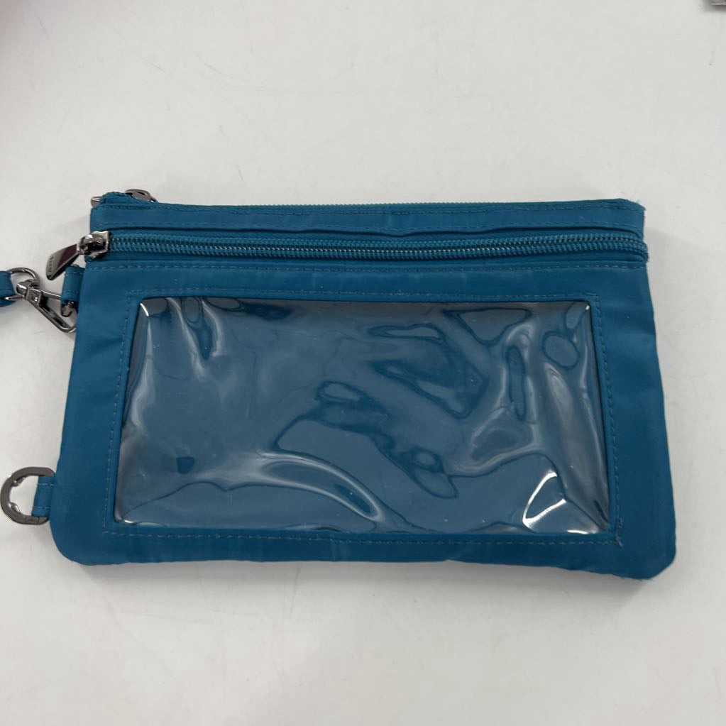 quilted wristlet wallet