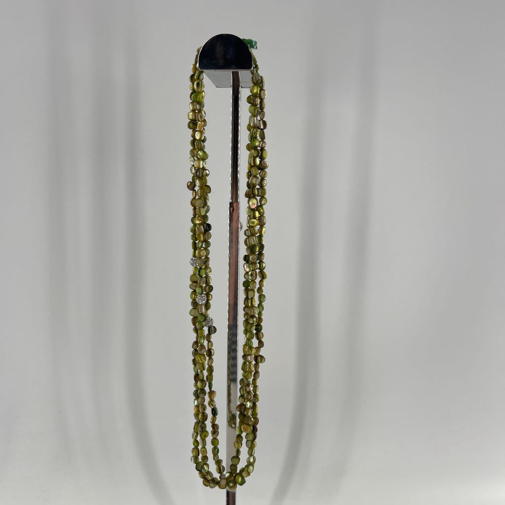 16" green beaded triple strand necklace