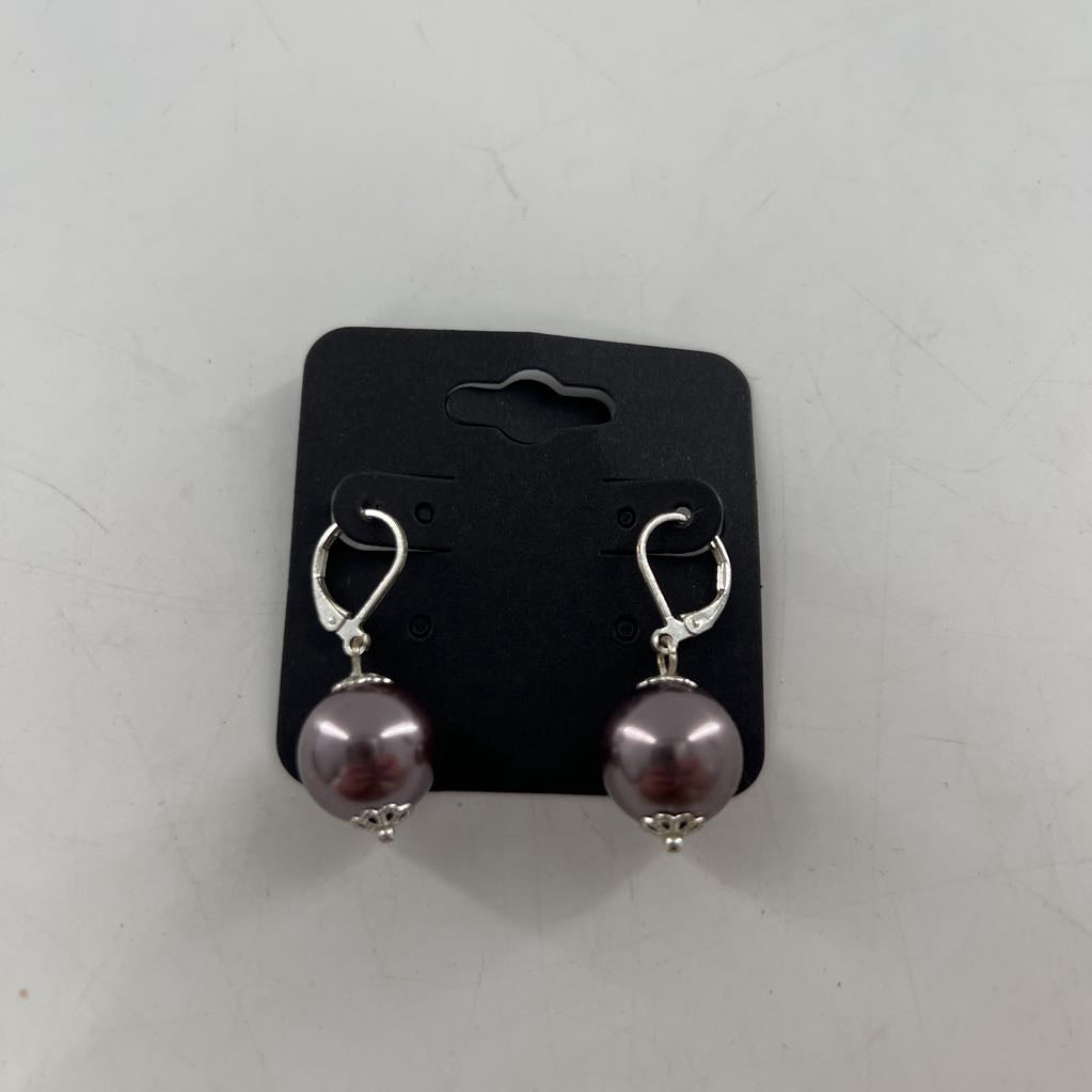 gray bead dangle earrings