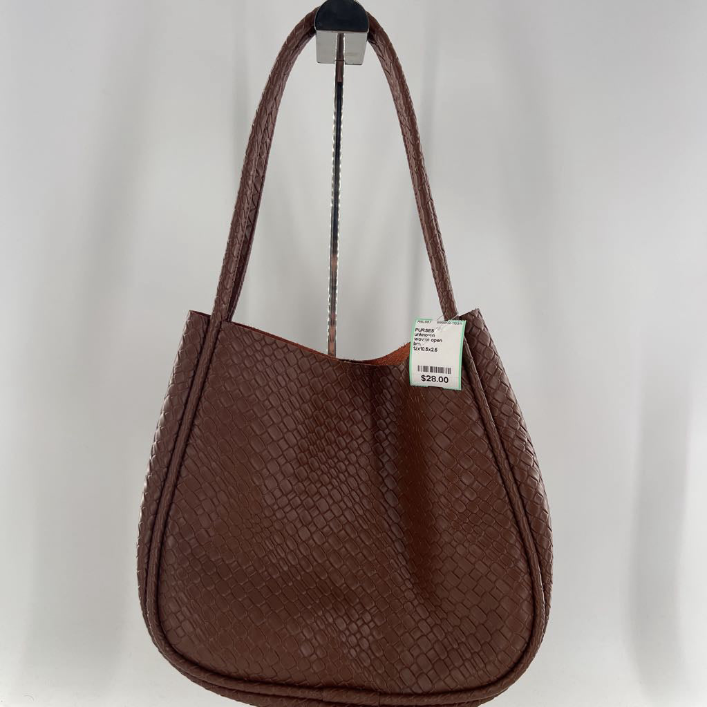 woven open shoulder bag w/ pouch