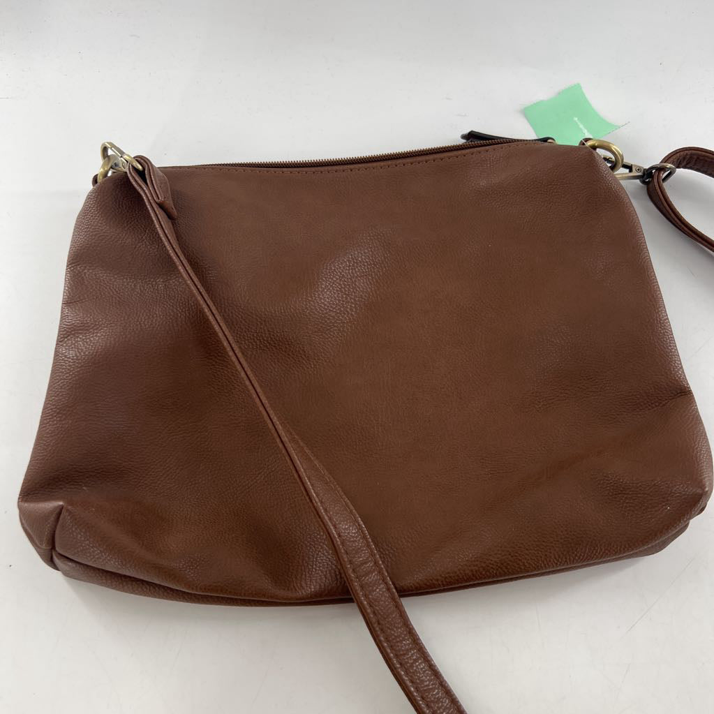 adjustable strap top zip crossbody